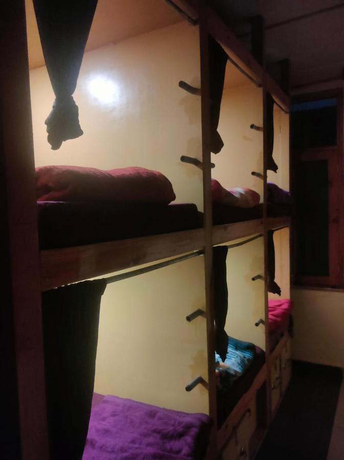 Indian Backpackers Hostel Manali  Ngoại thất bức ảnh